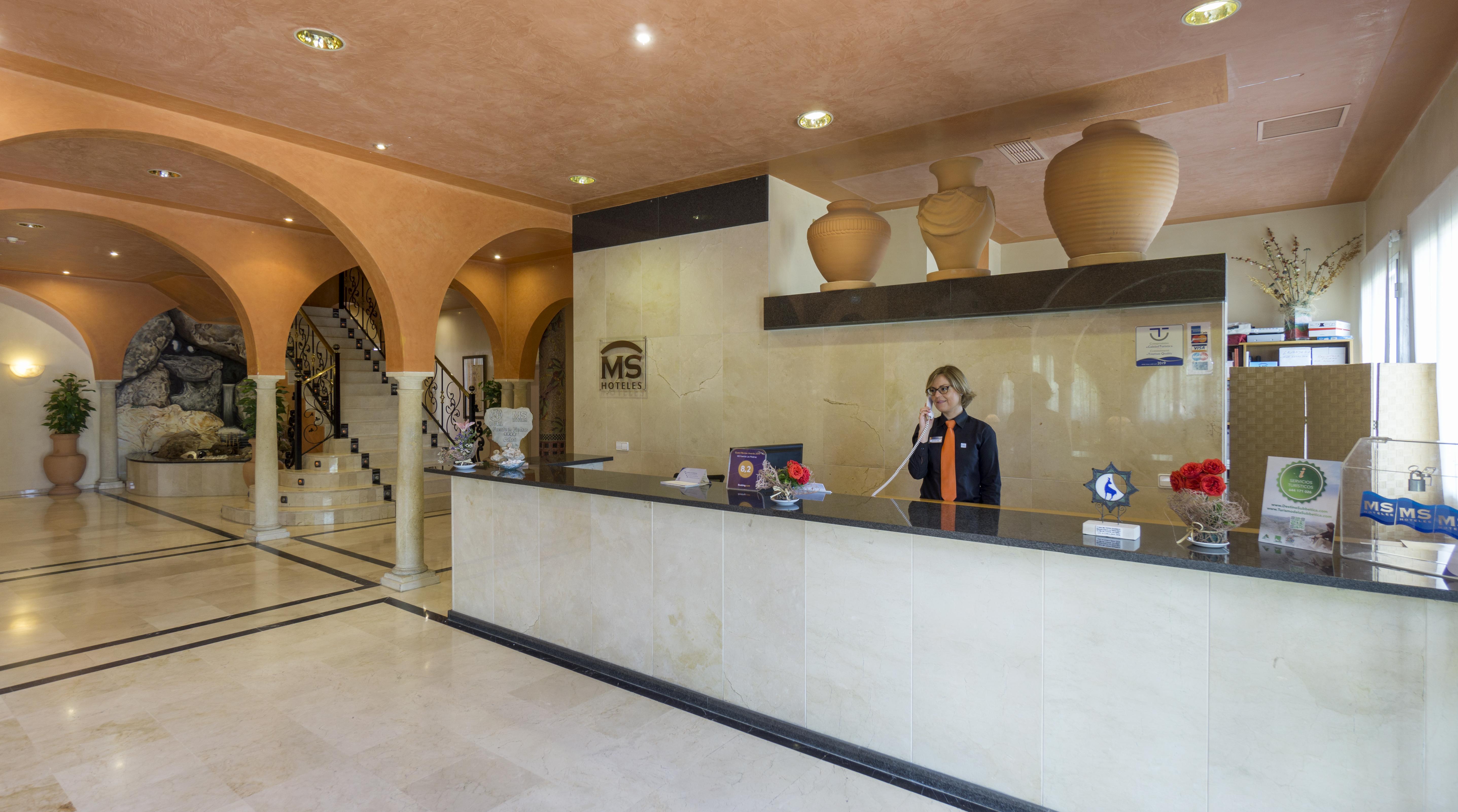 Hotel Fuente Las Piedras Кабра Экстерьер фото