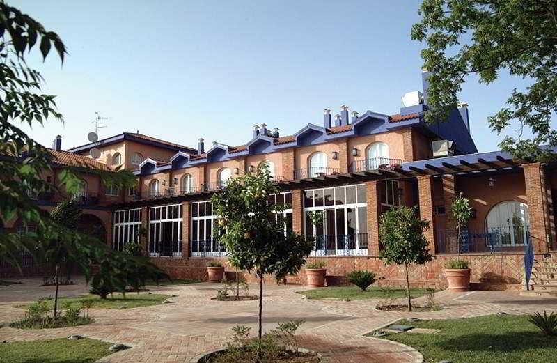 Hotel Fuente Las Piedras Кабра Экстерьер фото