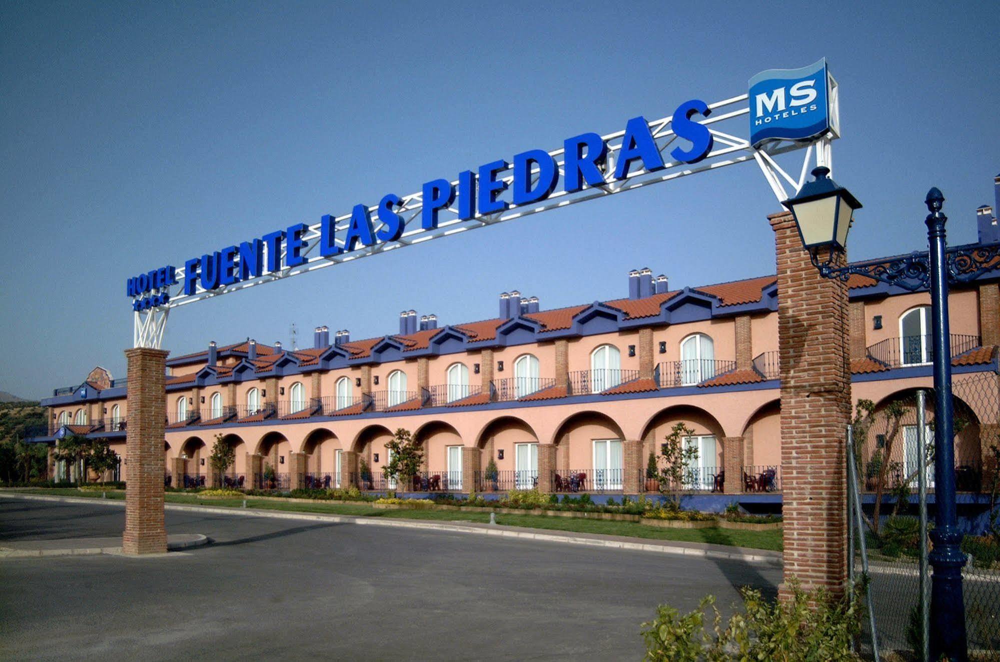 Hotel Fuente Las Piedras Кабра Экстерьер фото