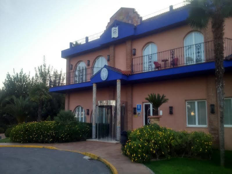 Hotel Fuente Las Piedras Кабра Экстерьер фото